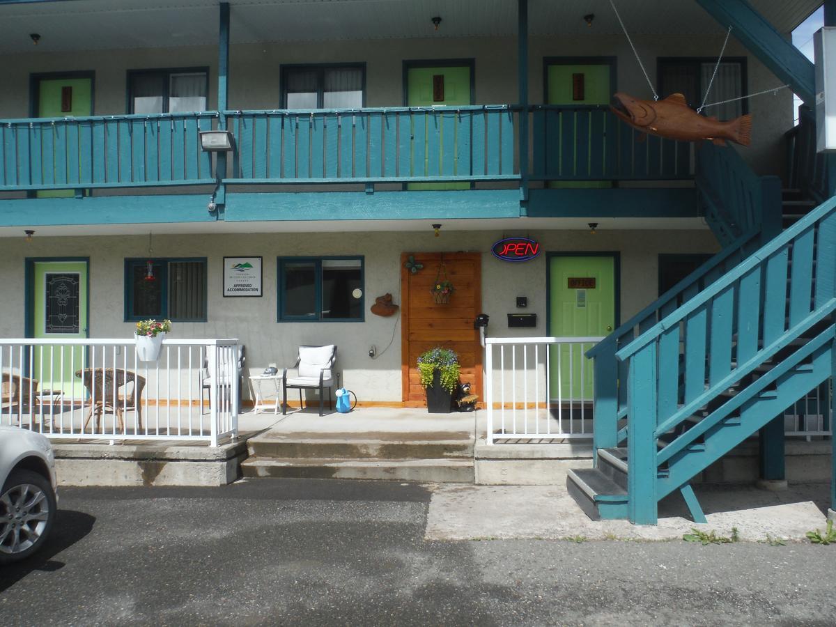 Robber's Roost Motel New Hazelton Eksteriør bilde